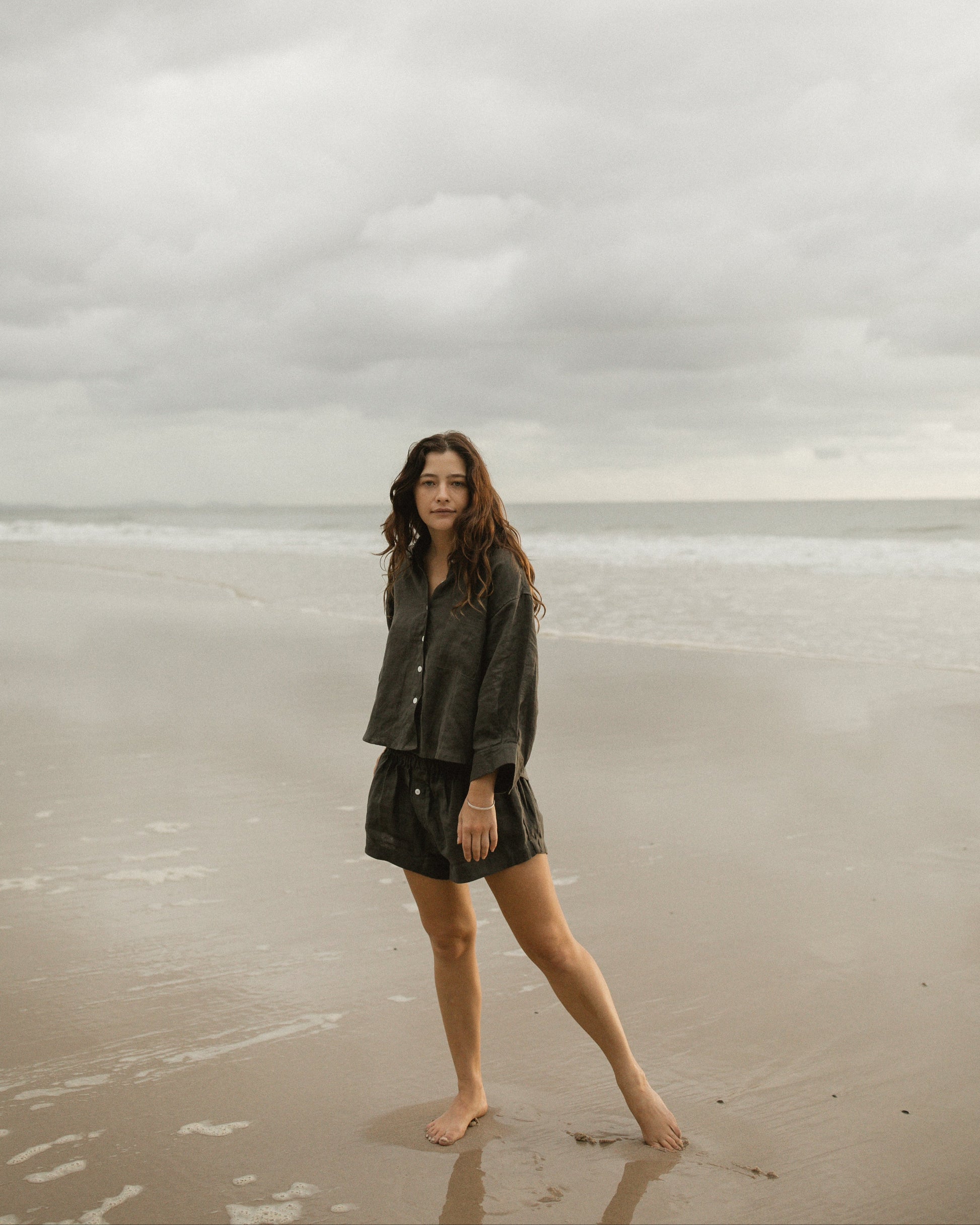 Grey linen sleep set beach scene 